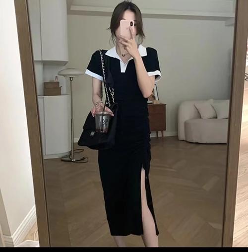 学生组团退60件裙子,上门取货_123随叫随到