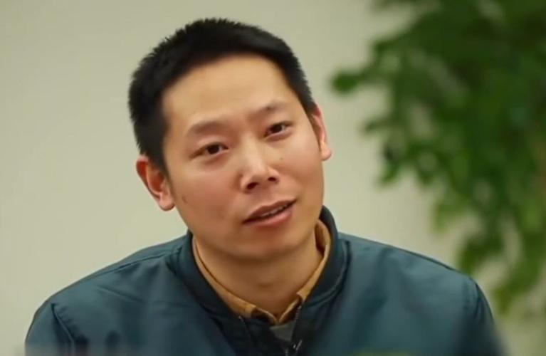 吵架把丈夫扔高速上,仓配一体,时效速达