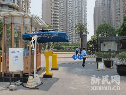业主进出小区要爬窗,让发货找车找物流更简单_123随叫随到