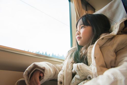 女孩被火车撞致身亡,上门取货_123随叫随到