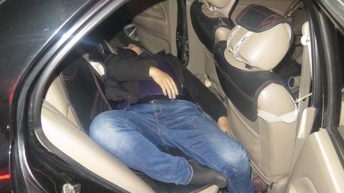 山东一男子车内死亡,上门取货_123随叫随到