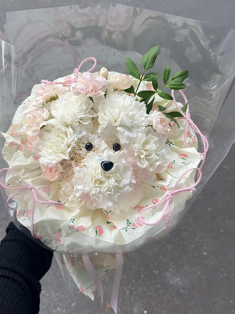 卖小狗花束月入3万,物流专线直达_123随叫随到