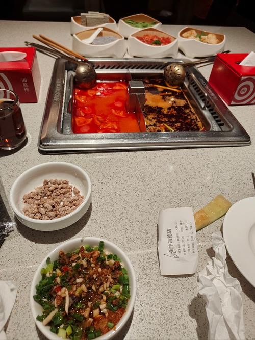 海底捞回应摆路边摊,专业的一站式物流信息网_123随叫随到
