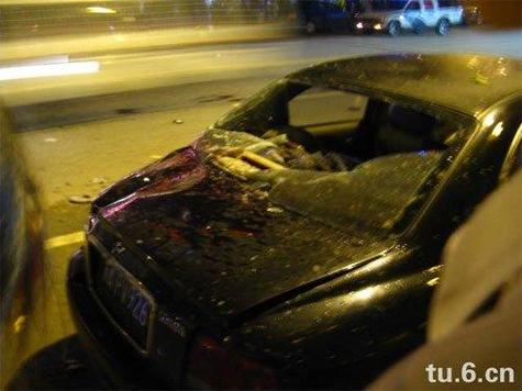 干部驾车致男童死亡,快递单号查询_123随叫随到
