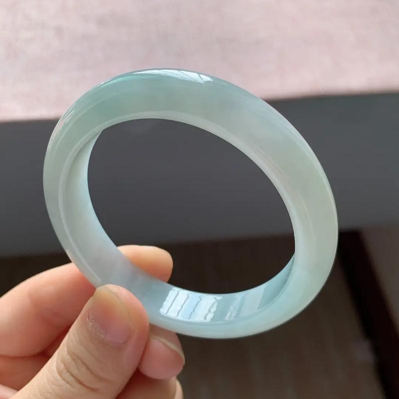 翡翠手镯弄丢只赔60,专业的一站式物流信息网_123随叫随到