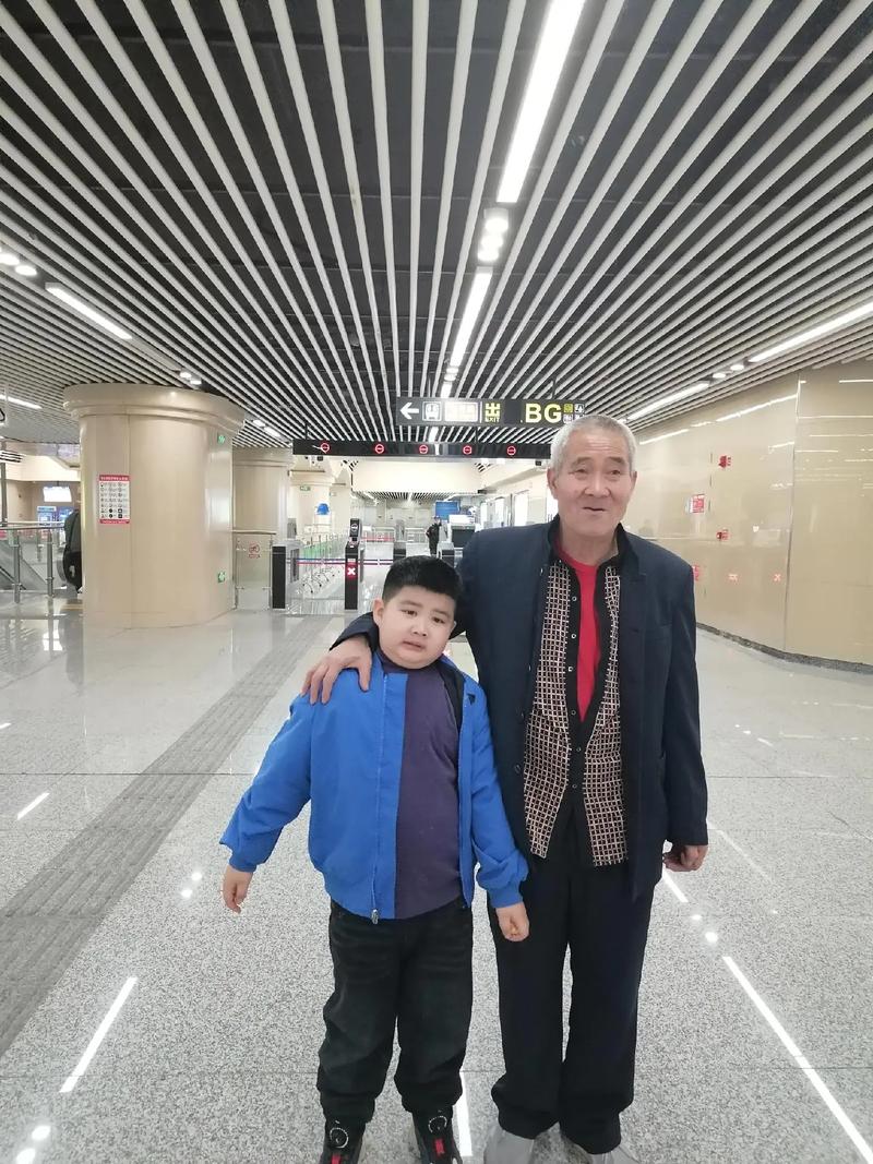 孙子比儿子大3岁,上门取货_123随叫随到