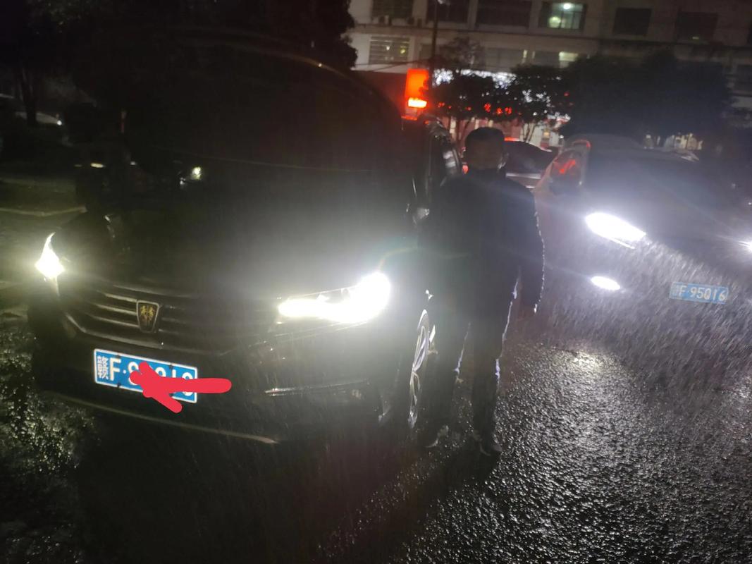 387万放地上被偷,上门取货_123随叫随到