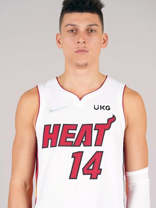 NBA球星剃发修行,专业的一站式物流信息网_123随叫随到