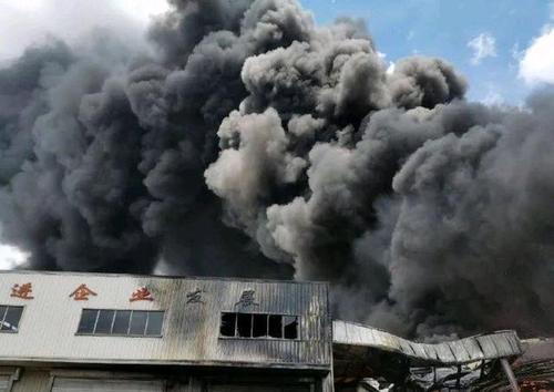 福建一楼房发生爆炸,上门取货_123随叫随到