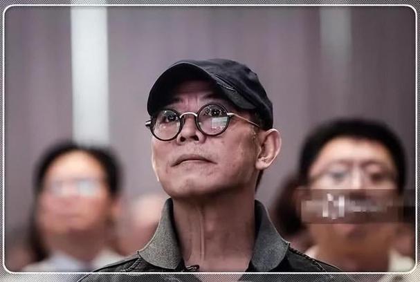 李连杰谈向佐穿女装,专业的一站式物流信息网_123随叫随到