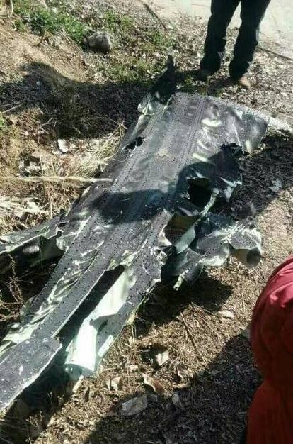 以导弹残骸落公路上,快递单号查询_123随叫随到