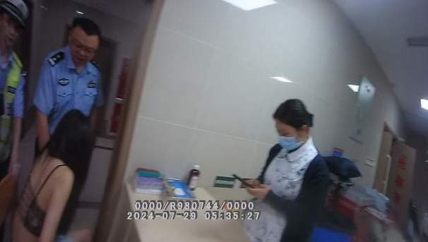 女子醉驾撞死3人,物流专线直达_123随叫随到