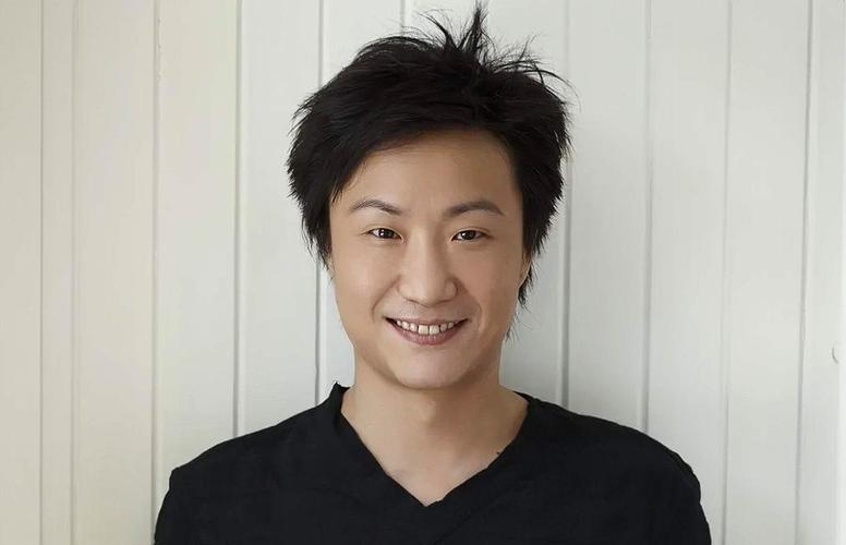 郑中基宣布离婚,仓配一体,时效速达