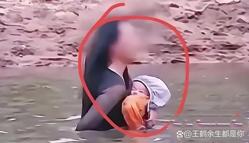 女童遭小火车轧身亡,ip138快递查询网_随叫随到