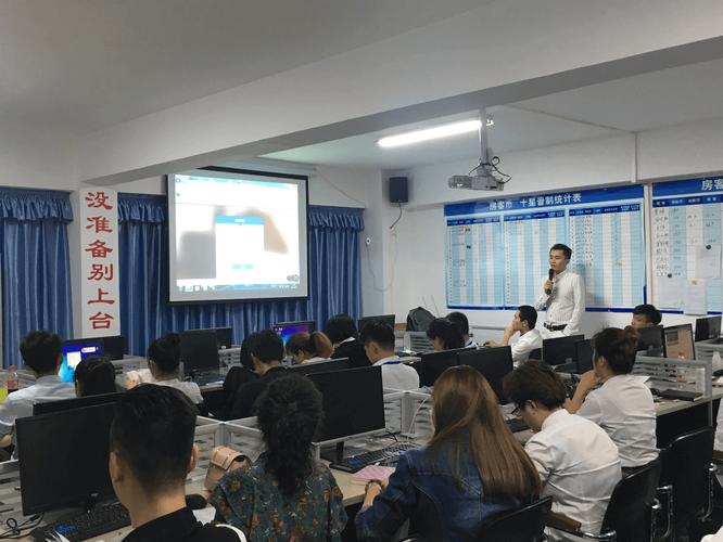 前台开错房房客误入,快递单号查询_123随叫随到