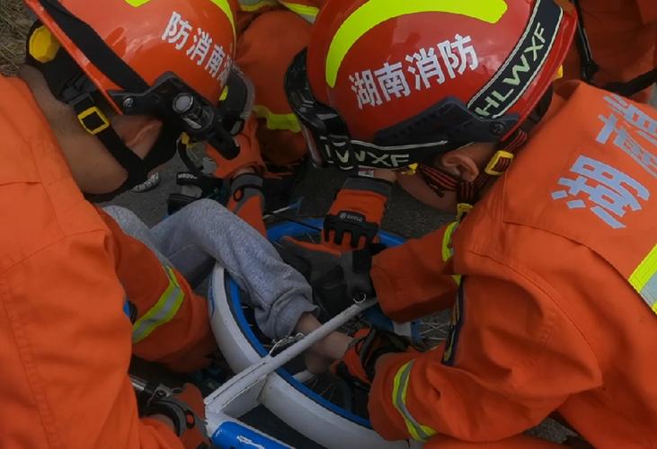 男童误吞遥控器电池,让发货找车找物流更简单_123随叫随到
