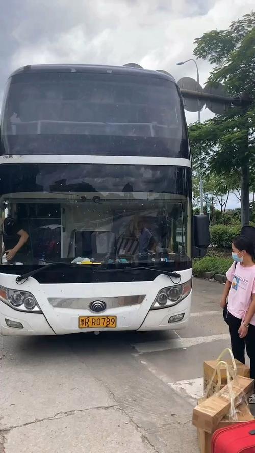 3车12胎被扎胎钉,天天发车准时送达_123随叫随到