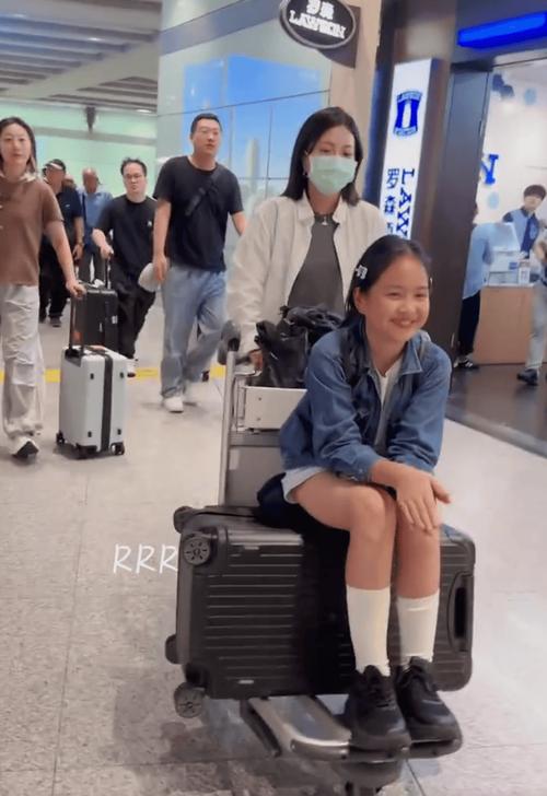 包贝尔10岁女儿身高,物流专线直达_123随叫随到