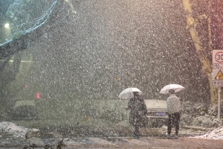 河南暴雪10到18毫米,专业的一站式物流信息网_123随叫随到